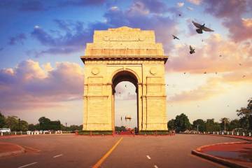 Nakodar to Delhi Taxi